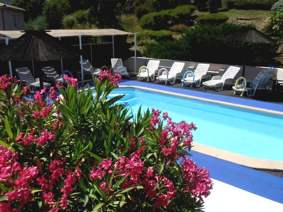15Mn De Cannes, Villa La Soleiade , 3Gites 2-4 Pers Type T2, Climatises, Piscine, Au Lac De Saint-Cassien Var Montauroux Luaran gambar