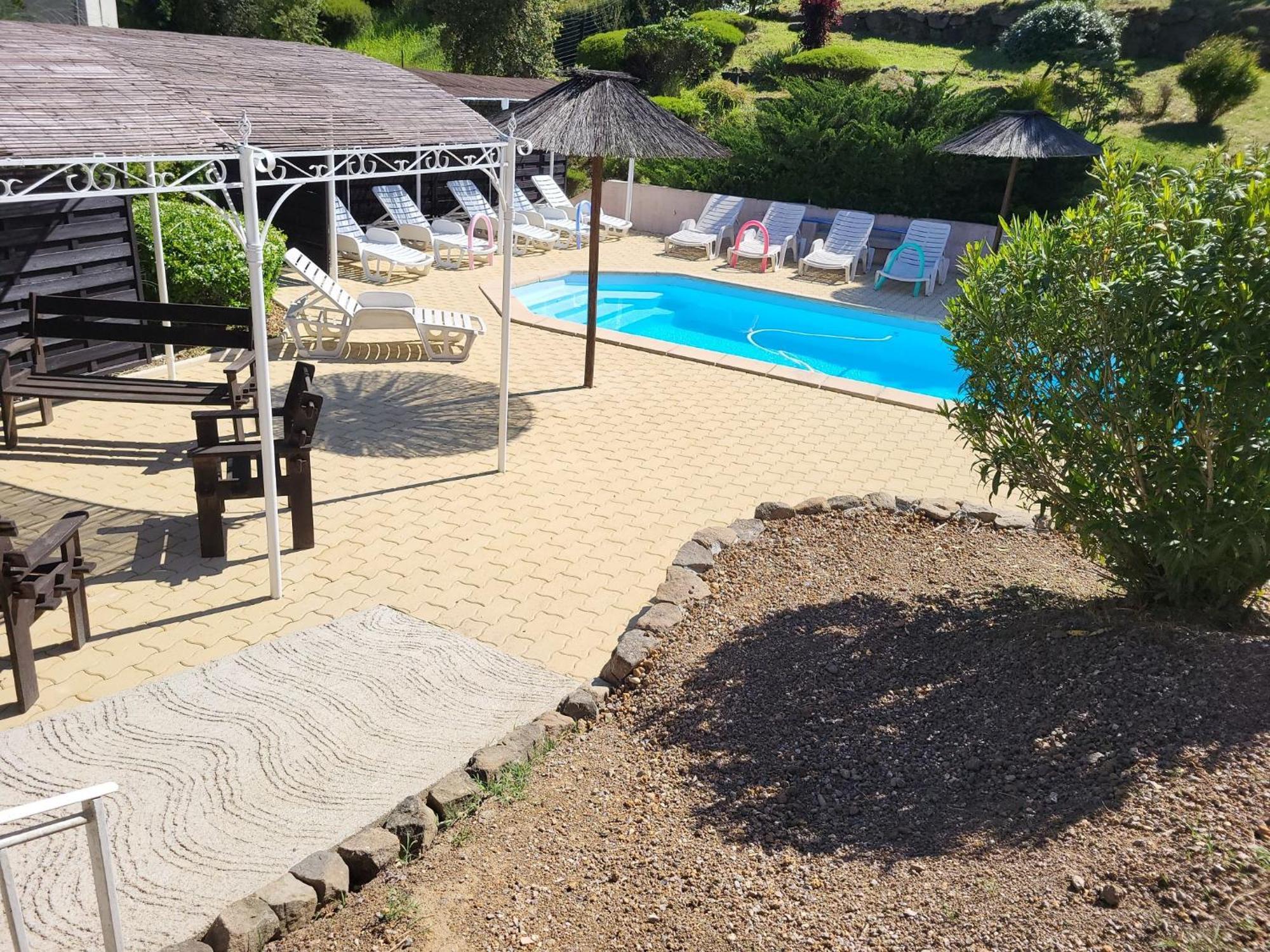 15Mn De Cannes, Villa La Soleiade , 3Gites 2-4 Pers Type T2, Climatises, Piscine, Au Lac De Saint-Cassien Var Montauroux Luaran gambar