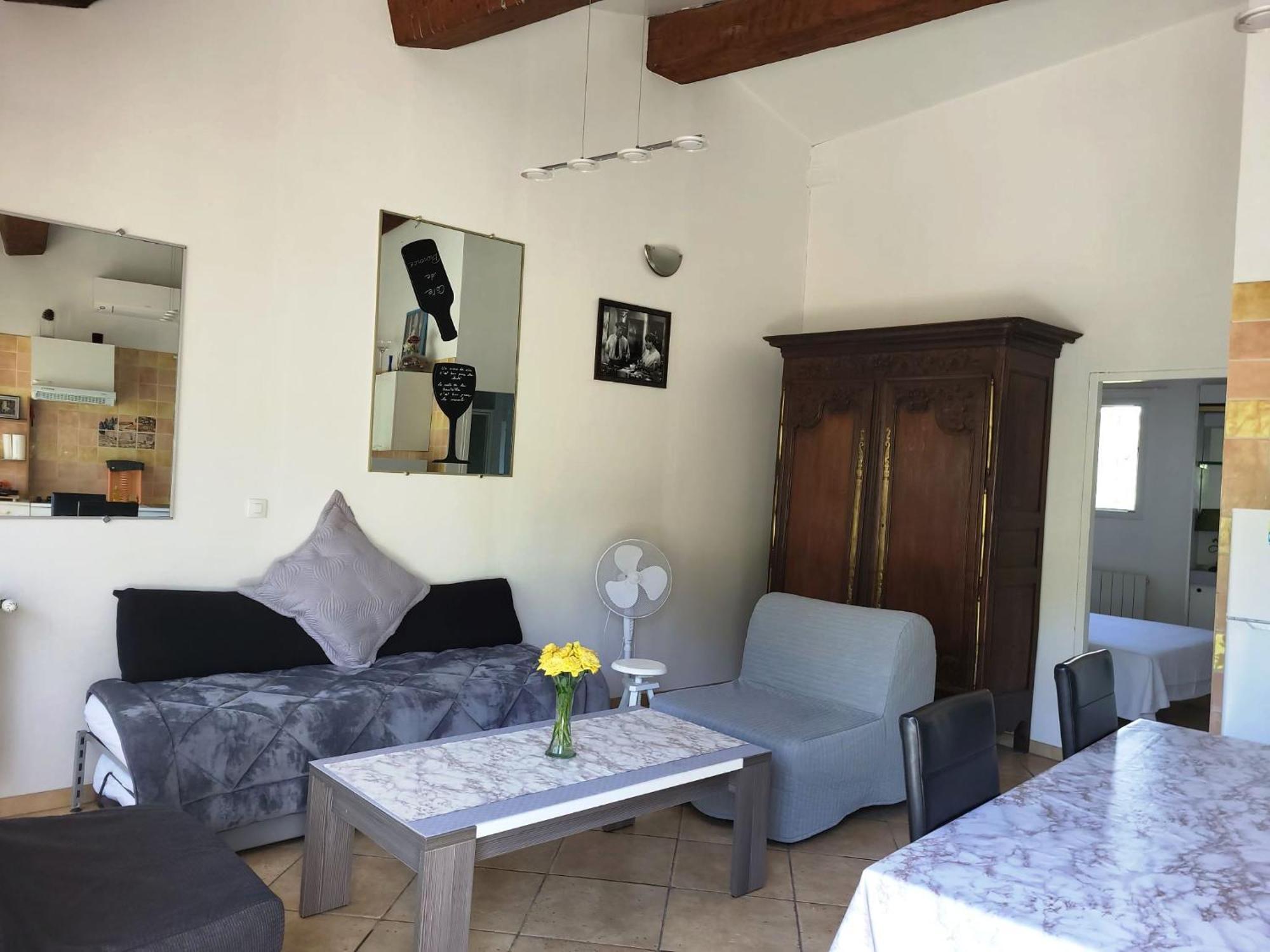 15Mn De Cannes, Villa La Soleiade , 3Gites 2-4 Pers Type T2, Climatises, Piscine, Au Lac De Saint-Cassien Var Montauroux Luaran gambar