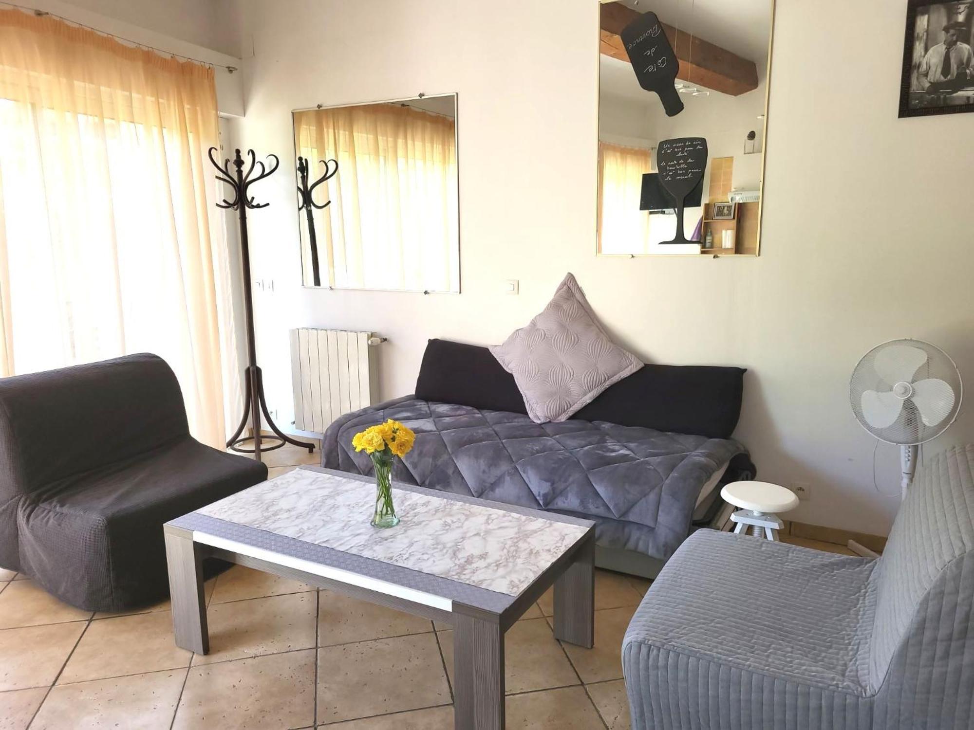 15Mn De Cannes, Villa La Soleiade , 3Gites 2-4 Pers Type T2, Climatises, Piscine, Au Lac De Saint-Cassien Var Montauroux Luaran gambar