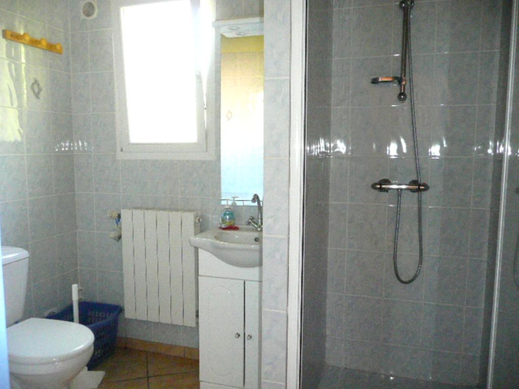 15Mn De Cannes, Villa La Soleiade , 3Gites 2-4 Pers Type T2, Climatises, Piscine, Au Lac De Saint-Cassien Var Montauroux Bilik gambar