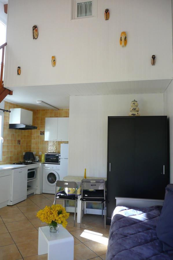 15Mn De Cannes, Villa La Soleiade , 3Gites 2-4 Pers Type T2, Climatises, Piscine, Au Lac De Saint-Cassien Var Montauroux Luaran gambar